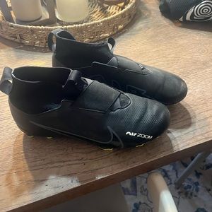 Boys Nike Air Zoom Soccer Cleats